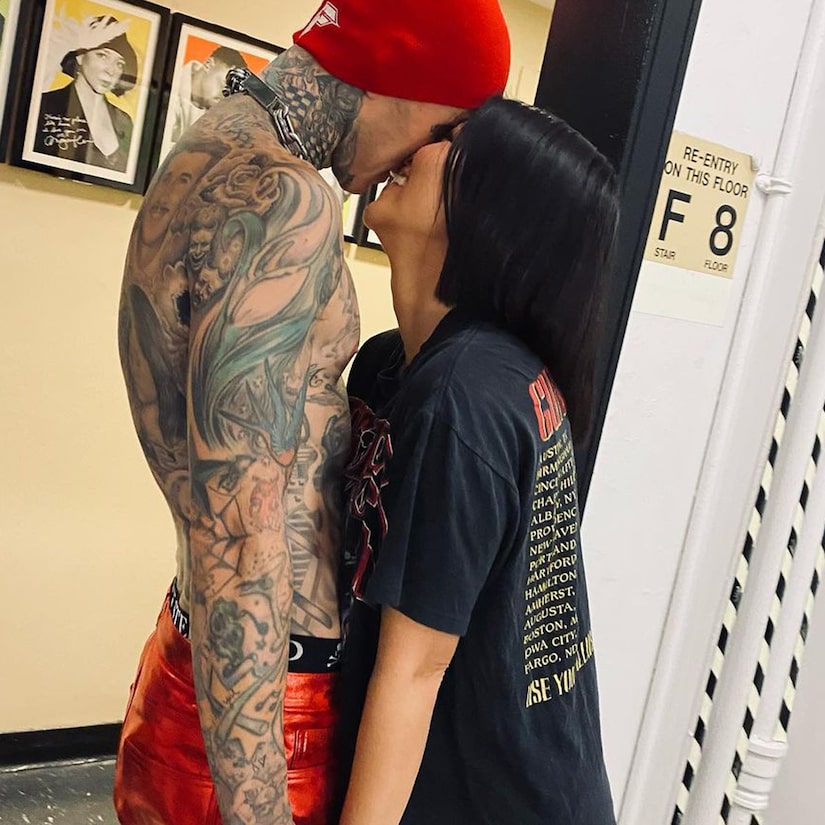 Kourtney Kardashian, a 'Dream Girl, gives Travis Barker his dream car for his birthday