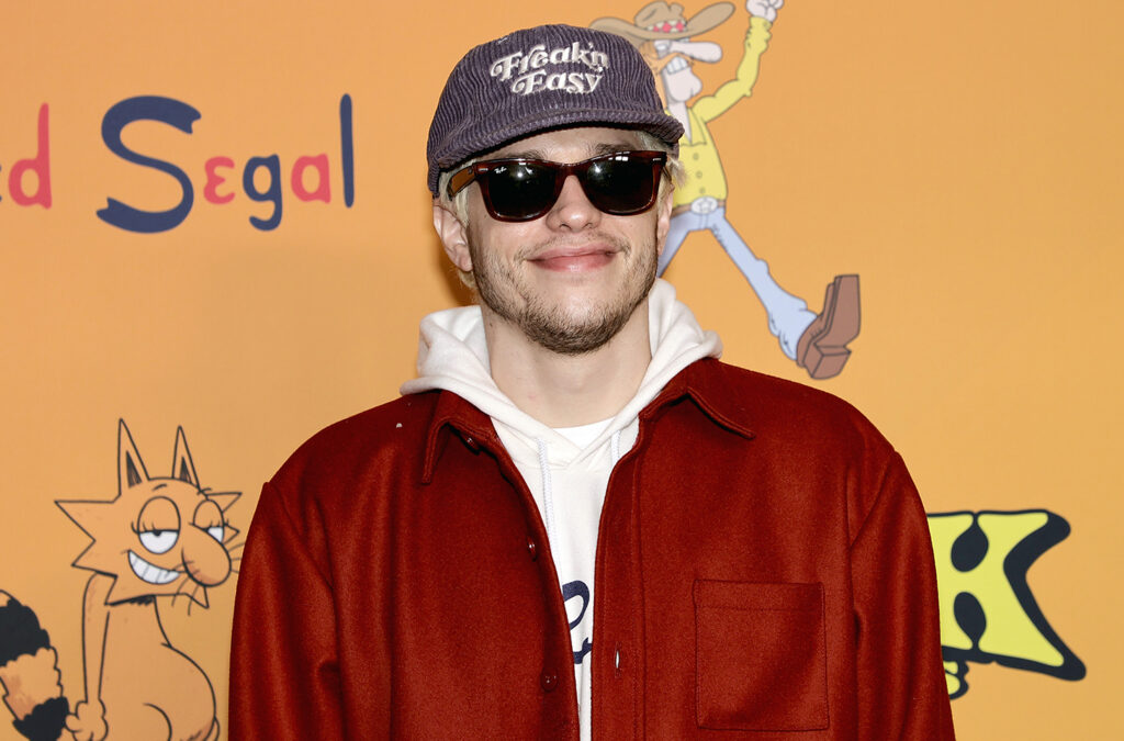 Pete Davidson in sunglass at a TV show premiere