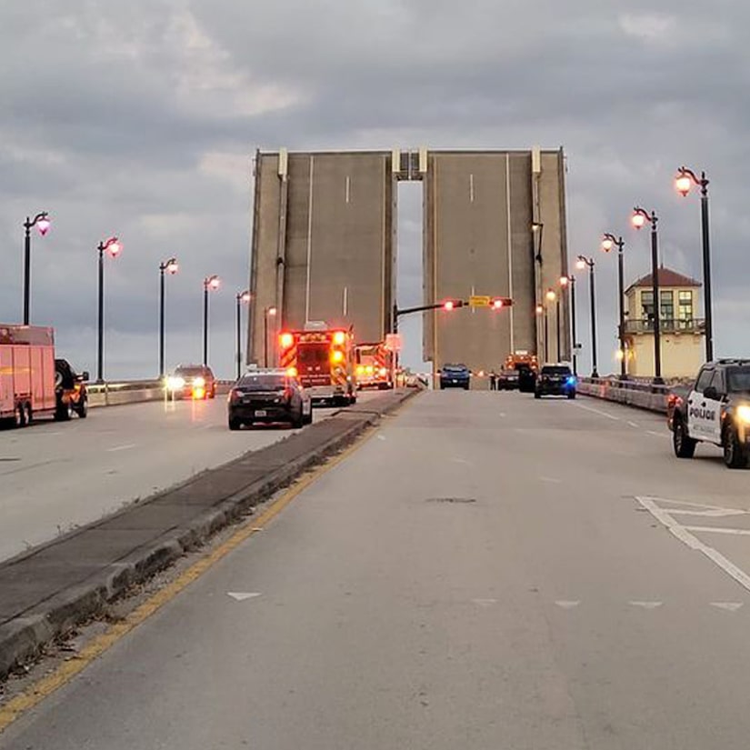 Florida Woman Dies after Draw Bridge opens beneath Her