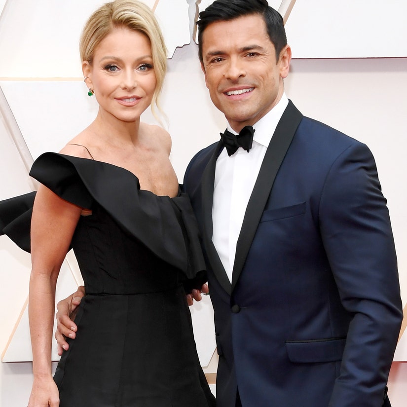 Kelly Ripa Blacked Out During Sex with Mark Consuelos and Woke Up in ER