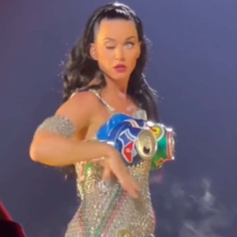 Katy Perry Addresses That Mid-Concert Eye Glitch