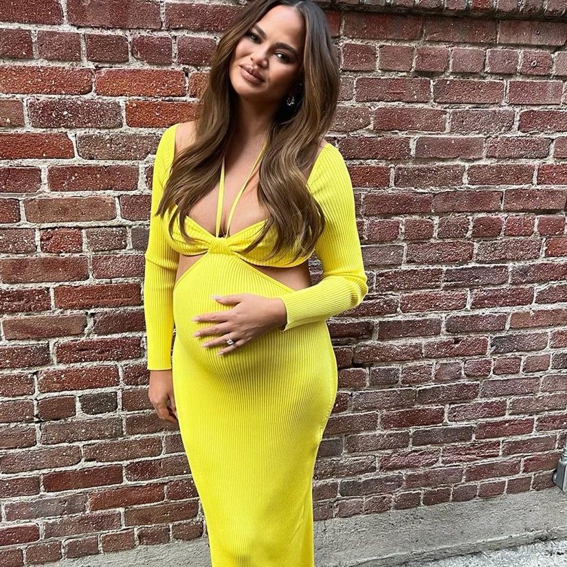 chrissyteigen