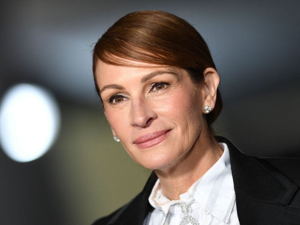 Close-up of Julia Roberts at the 2022 Academy Museum Gala