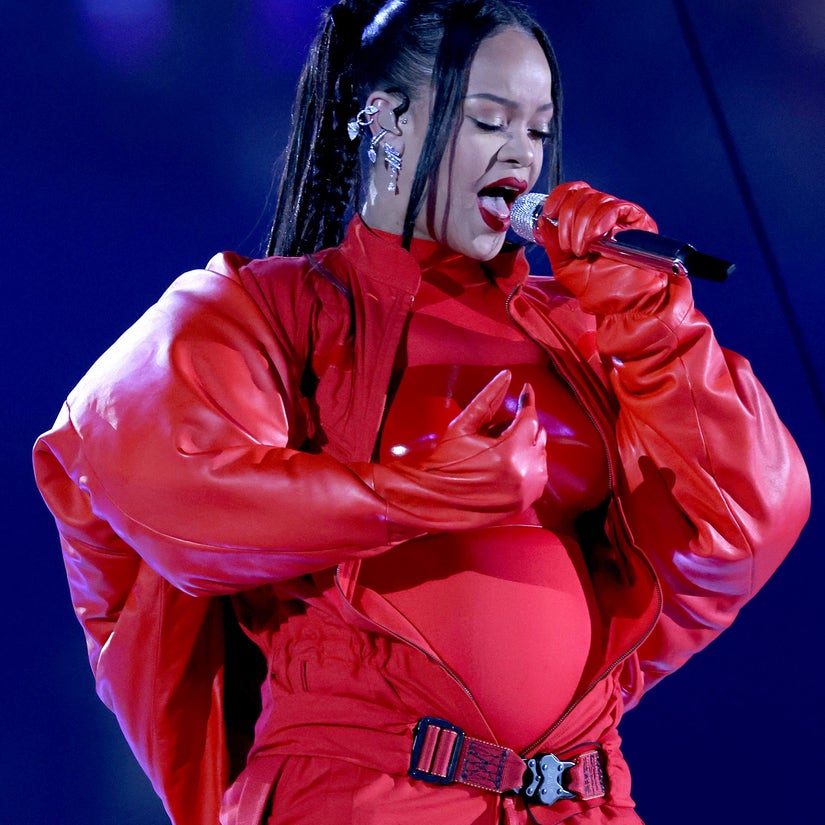 Celebs and Fans Praise Pregnant Rihanna's High-Flying Super Bowl Halftime Performance