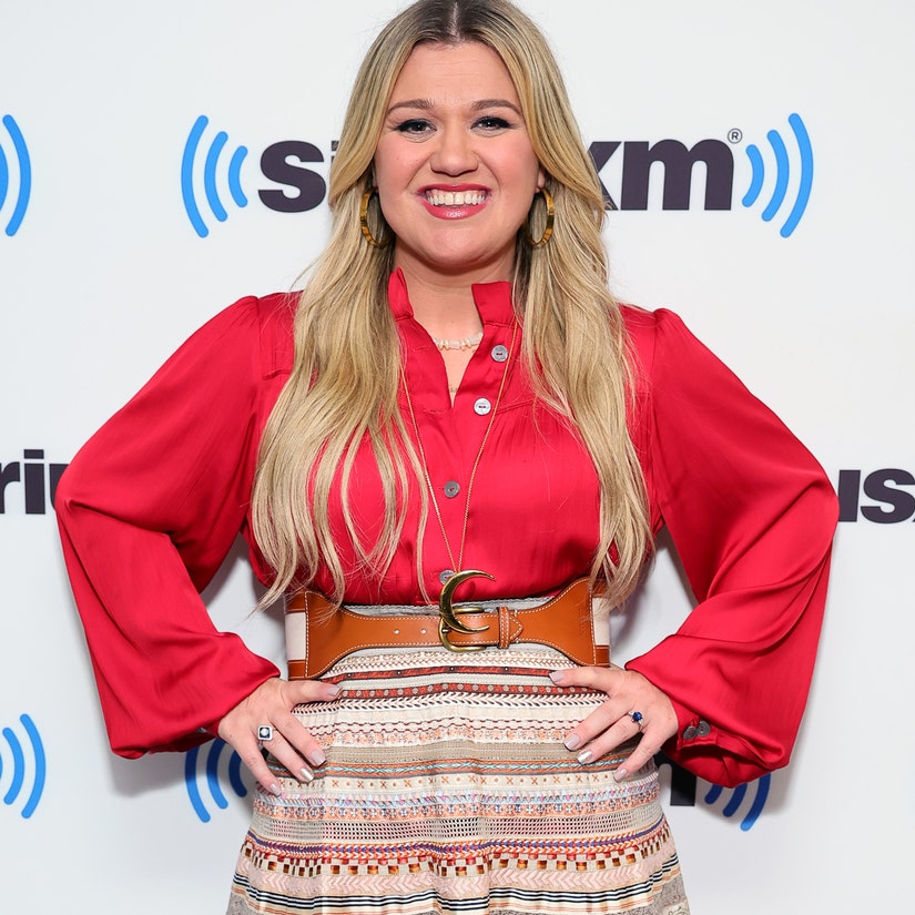 Kelly Clarkson Reveals Famous Men She Won't Date Post-Divorce