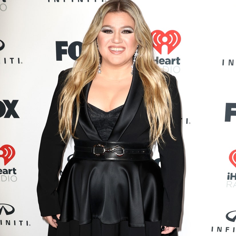 Kelly Clarkson Says Using Anti-Depressants Amid Divorce Was 'Greatest Decision Ever'